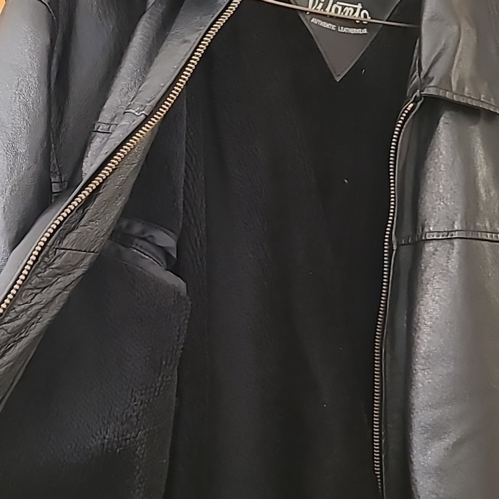 Vilanto Leather Coat - Picture 3 of 10